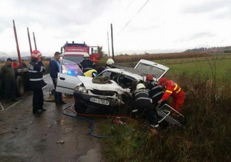 Weekend cu accidente multe pe şoselele din Bihor: 14 răniţi, dintre care 4 în stare gravă, au ajuns la spital