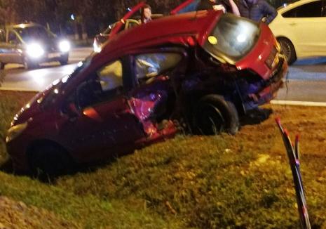 Accident cu doi şoferi începători în Oradea: Două tinere au ajuns la spital