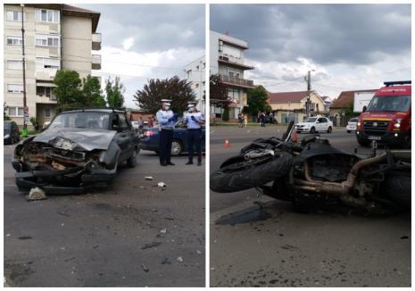 Accident grav în Oradea. Un motociclist a avut nevoie de resuscitare, în urma impactului cu o Dacie (FOTO / VIDEO)