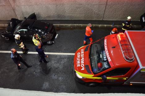 Cauzele accidentului din pasajul Magheru: Vinovat pentru impact, șoferul Porsche-ului a fugit de la locul accidentului! (FOTO/VIDEO)