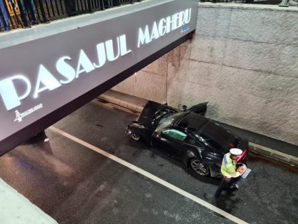 Accident grav în Oradea: Un Porsche Carrera și un Ford Fiesta s-au lovit în pasajul Magheru! (FOTO / VIDEO)