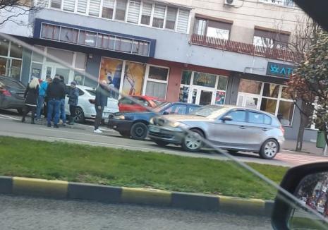 Pieton lovit pe trecere, pe Bulevardul Dacia din Oradea