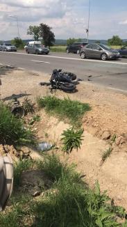 Accident pe DN 76: Impact între un motociclist și o maşină la Sânmartin