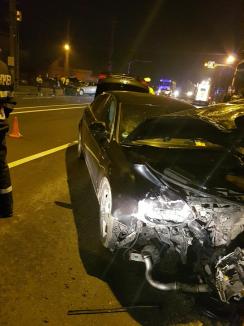 Accident pe Borșului: Un Audi și un Passat s-au lovit, o persoană a ajuns la spital (FOTO)