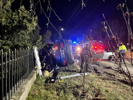 Accident grav pe DN 1, în Bihor: Două persoane rănite, trafic blocat (FOTO /  VIDEO)