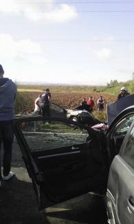 Accident grav la Urvind: trei maşini implicate, două persoane au fost rănite (FOTO)