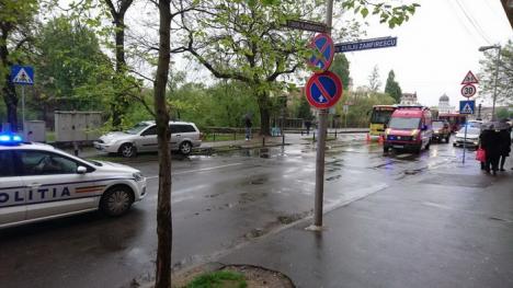 Accident pe Vladimirescu: Un orădean a ajuns în stare gravă la spital, după ce a fost lovit pe trecerea de pietoni (FOTO)