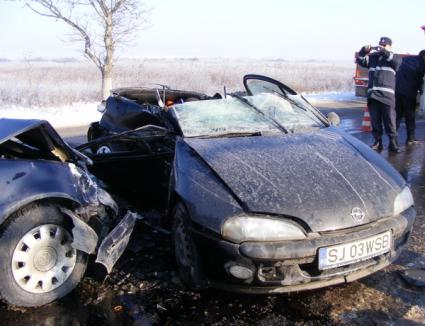 Cinci persoane au fost rănite într-un accident la Oşorhei (FOTO)