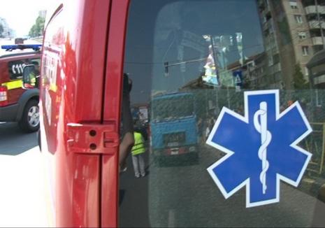 Accident în lanţ la Oradea. O femeie a fost rănită