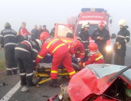 Accident teribil lângă Drăgăneşti: Două maşini s-au ciocnit frontal, şoferii au ajuns la spital