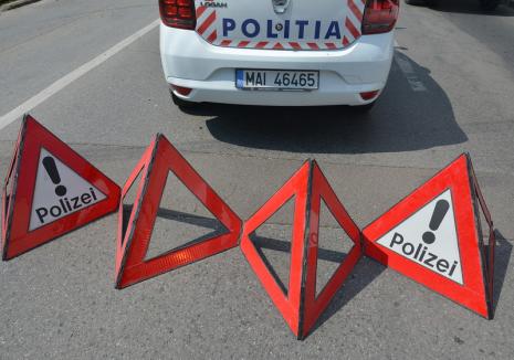 Accident pe strada Armatei Române din Oradea: Trei maşini s-au lovit, două persoane au ajuns la spital