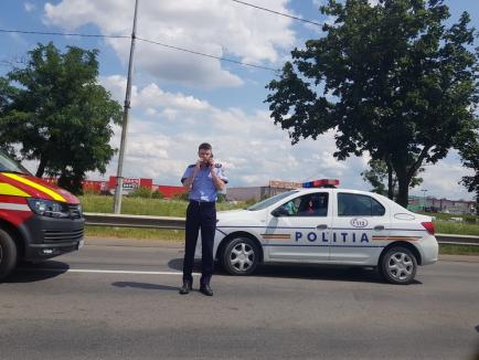 Accident la intrarea în Oradea, pe Calea Aradului. Un biciclist a ajuns la spital cu abdomenul spintecat (FOTO)