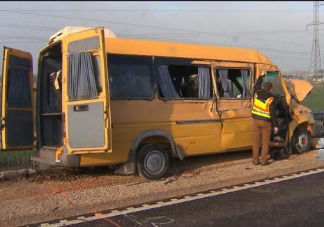 Poliţia din Ungaria, despre accidentul în care a murit adolescenta portugheză: Şoferul microbuzului din Beiuş a intrat într-o depăşire neregulamentară