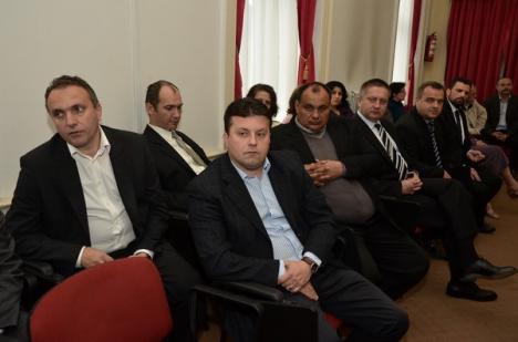 Cristian Bitea, instalat subprefect în prezenţa liberalilor Cornel Popa şi Ilie Bolojan (FOTO)