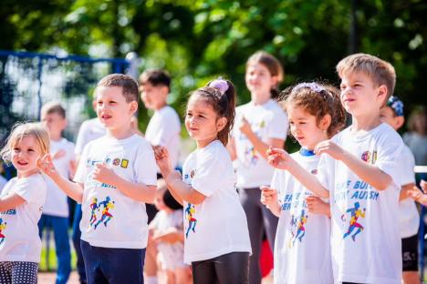 Orădenii au alergat şi au donat pentru copiii cu autism şi pentru micuţul Cezar (FOTO)