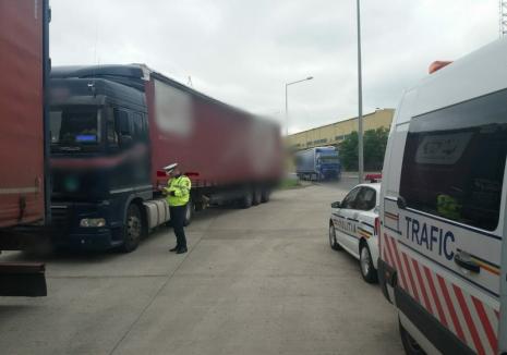 Acţiunea Truck & Bus în Bihor: 100 din cele 370 de autovehicule pentru transport persoane sau marfă controlate au fost sancţionate
