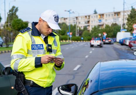 Mega-acţiune a Poliţiei Bihor: Peste 2.000 de şoferi testaţi pentru alcool şi droguri. Doi tineri găsiţi 'high' la volan au ajuns după gratii