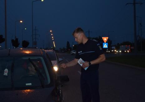 Poliţiştii bihoreni i-au invitat la cafea pe şoferi, pentru a-i ţine treji şi atenţi la volan (FOTO)