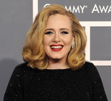 Adele este însărcinată