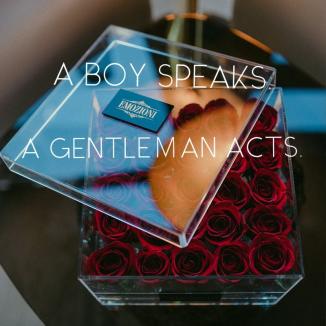 Fii un gentleman adevărat şi oferă-i cadoul perfect: un aranjament Emozioni! (FOTO)