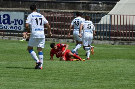 Surpriză: FC Bihor a învins lidera Gloria Bistriţa cu 2-0 (FOTO)