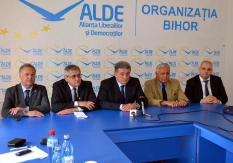 ALDE fură startul: Fără Tăriceanu, ALDE îşi lansează miercuri candidaţii la primării şi CJ Bihor