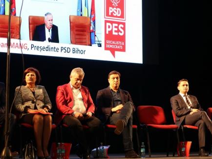 Discurs delirant al lui Mang pentru realegerea la şefia PSD Bihor: Vinovaţii eşecurilor din 2019 sunt „sistemul”, bugetarii şi pensionarii. Dragnea, închis pe nedrept (FOTO)
