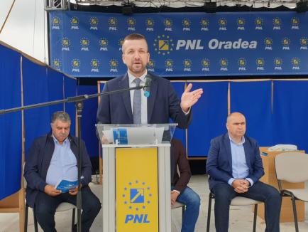 Primarul Florin Birta, reales fără rival, dar nu unanim, la șefia PNL Oradea. Bolojan: „PNL trebuie să rămână un motor pentru dezvoltarea orașului” (FOTO)
