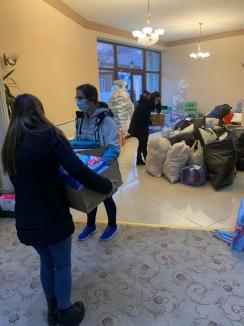 Mobilizare umanitară în Oradea şi Bihor, pentru refugiaţii din Ucraina: Oamenii donează alimente şi îşi pun casele la dispoziţia refugiaţilor (FOTO/VIDEO)