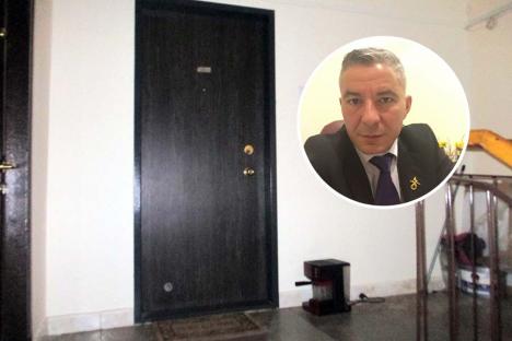 Imunitate de familie: Un cunoscut medic din Oradea și-a „prelungit” apartamentul în casa scării