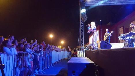 Ultima zi de vacanţă: Festivalul Familiei de la ERA Park Oradea s-a încheiat cu Alina Eremia „stingând luminile” (FOTO/VIDEO)