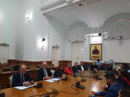 Ambasadorul german a vizitat Oradea. Primarul Bolojan a discutat cu el despre reluarea zborurilor spre Germania (FOTO)