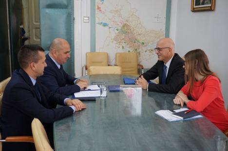 Ambasadorul german a vizitat Oradea. Primarul Bolojan a discutat cu el despre reluarea zborurilor spre Germania (FOTO)