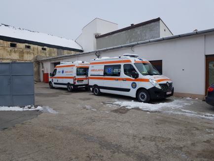 După trei ani de „abstinenţă” totală, Serviciul de Ambulanţă al Judeţului Bihor a primit 10 autosanitare noi (FOTO)