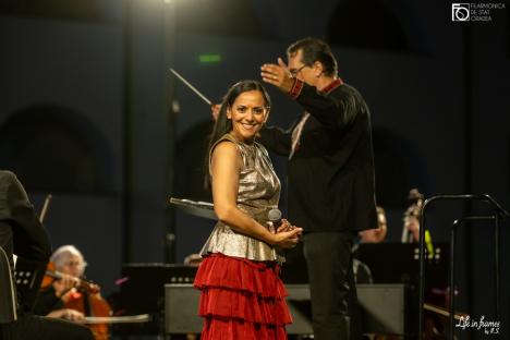 Ritmuri latino: Analia Selis aduce „Argentinissimo”, cu tango, zamba sau vals, la Filarmonica Oradea