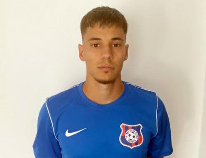 FC Bihor l-a legitimat pe Andrei Militaru. Tânărul jucător vine la Oradea din Emiratele Arabe Unite