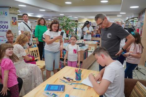 Aventuri în lumea rechizitelor: Un elev din Oradea și-a lansat romanul, la numai 13 ani (FOTO/VIDEO)