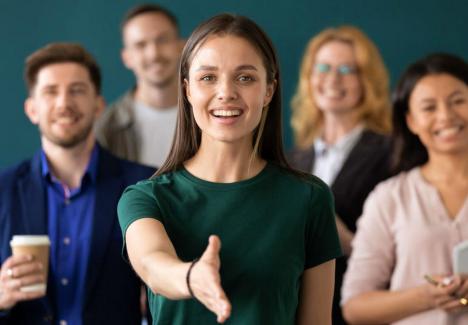 O firmă din Cluj angajează un 'responsabil cu fericirea angajaţilor la locul de muncă'