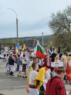 Un ansamblu de dansuri populare din Bihor a reprezentat România la un festival folcloric din Republica Moldova (FOTO/VIDEO)