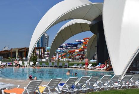 Directorul ADP Oradea: La un an de la deschidere, Aquapark-ul Nymphaea are un profit de 660.000 euro!