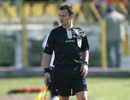 Orădeanul Octavian Şovre, primul arbitru asistent din România pe lista FIFA pentru anul viitor