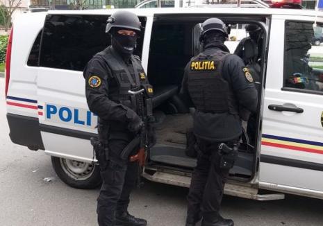 Nou mandat de arestare pe numele banditului internaţional prins de poliţiştii din Tinca: s-a dat altcineva ca să scape de extrădare