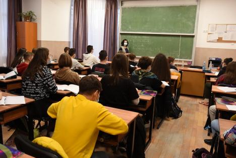 Normalitate... cu program redus: Apel pentru directorii de şcoli din Bihor, să respecte programul normal al orelor şi pauzelor