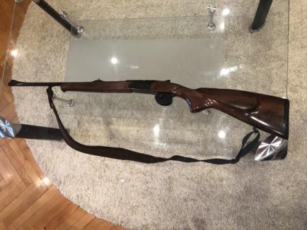 Armă letală şi muniţie de contrabandă, confiscate de la un bărbat din Oradea!