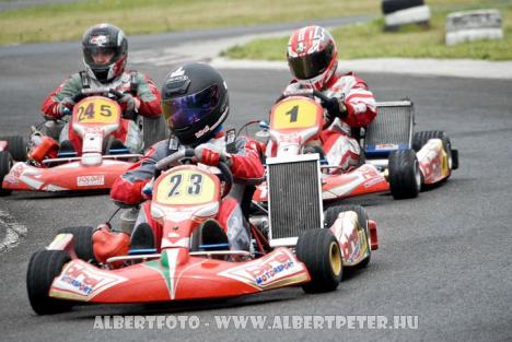 Deşi a avut o evoluţie bună la Cupa Matra la karting din Ungaria, organizatorii au "omis" să-l premieze pe orădeanul Armond Kozak