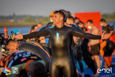 Se caută oamenii de fier! Campionatul naţional de triatlon a revenit în Bihor (FOTO / VIDEO)