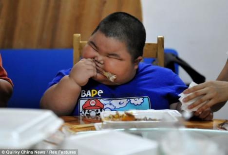 Cel mai gras copil din lume: la 3 ani are 57 de kilograme