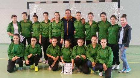 Junioarele de la ACS Tonic Oradea au învins cu 22-14 CSS Zalău şi sunt cu un pas la turneul semifinal al Campionatului Naţional