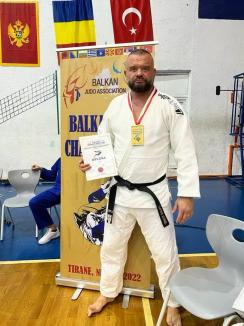 Orădeanul Aurel Gavriș, campion balcanic de judo la veterani