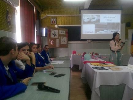 Premieră în Bihor: Elevii de la Liceul Aurel Lazăr iau lecţii de chineză